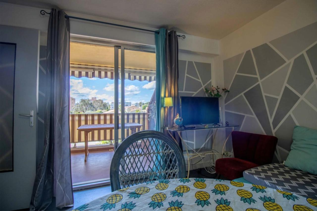 Cosy 35 M2 With Balcony In A Quiet Residence Fréjus Exterior foto